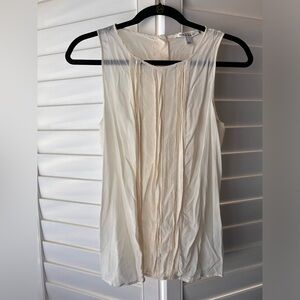 100% SILK Banana Republic Sleeveless Top